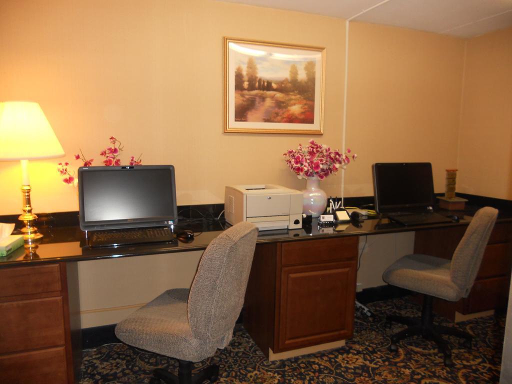 Quality Inn Lima Esterno foto