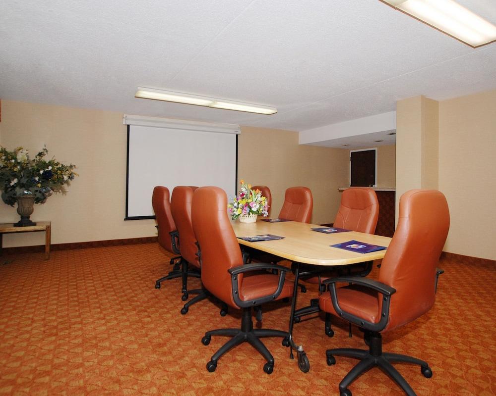 Quality Inn Lima Esterno foto